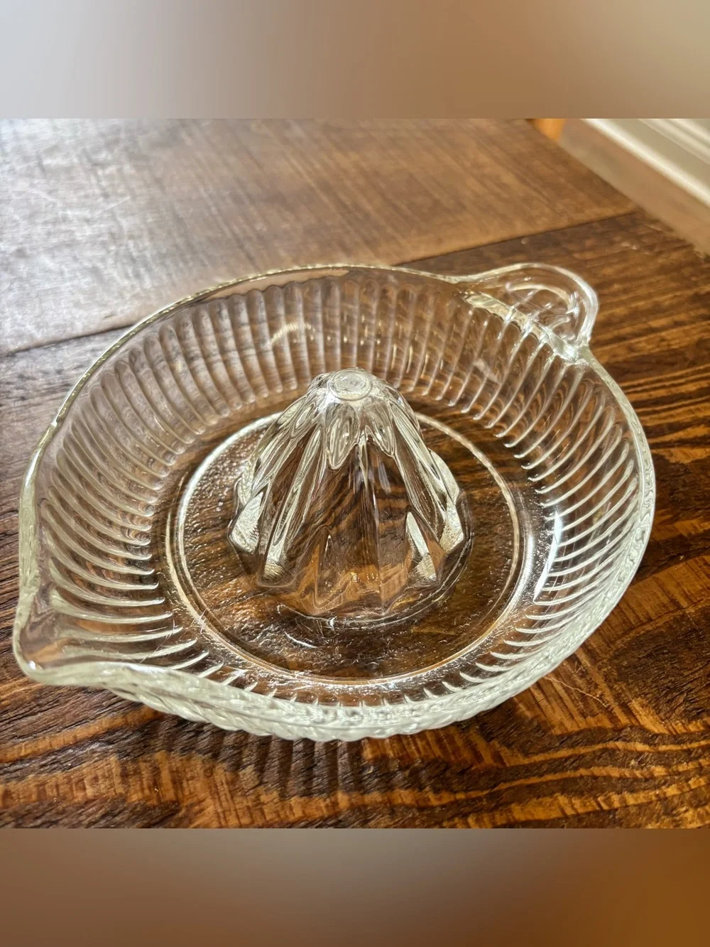 Clear Glass Citrus Juicer by